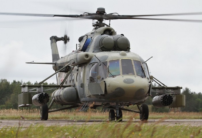 Cận cảnh một chiếc Mi-8 với trang bị vũ khí, khí tài đầy đủ